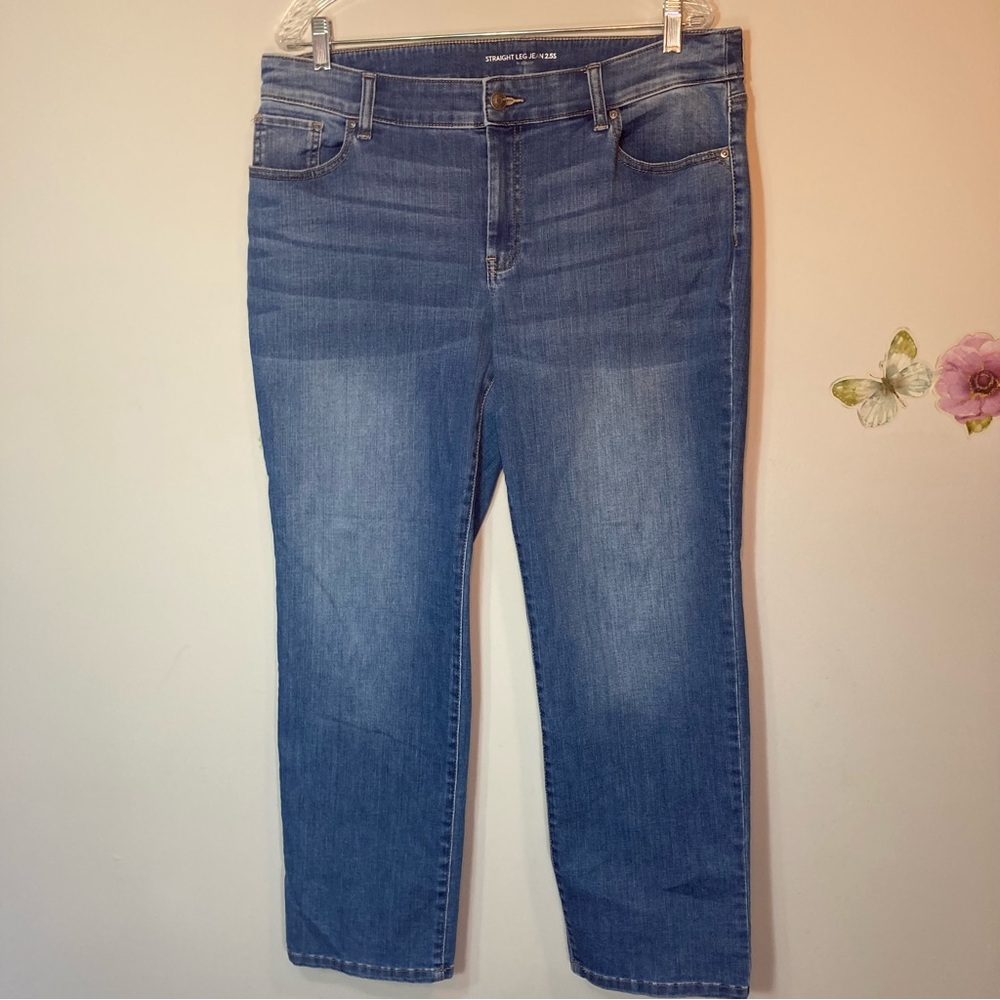 Chico's Straight Leg Jeans Women’s Size 2.5S 5-Pocket Blue Denim Stretch
